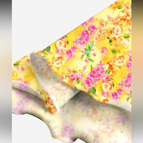 Floral Yellow Maxi Dress - Picture 3 of 4